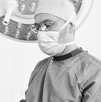 Während der Behandlung / Gynäkomastie OP. Die Gynäkomastie Operation vom Plastischen Chirurgen Dr. Koller in Linz